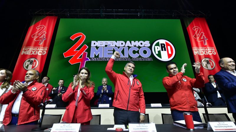 PRI aprueba reforma que permite reelección de ‘Alito’ Moreno hasta 2032