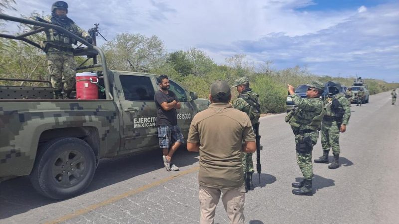 Operativo del Ejército Mexicano Asegura a 54 Migrantes y Detiene a Dos Personas en Cruillas