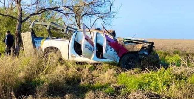 Patrulla de la Guardia Estatal sufre volcadura: 2 fallecidos y 6 heridos
