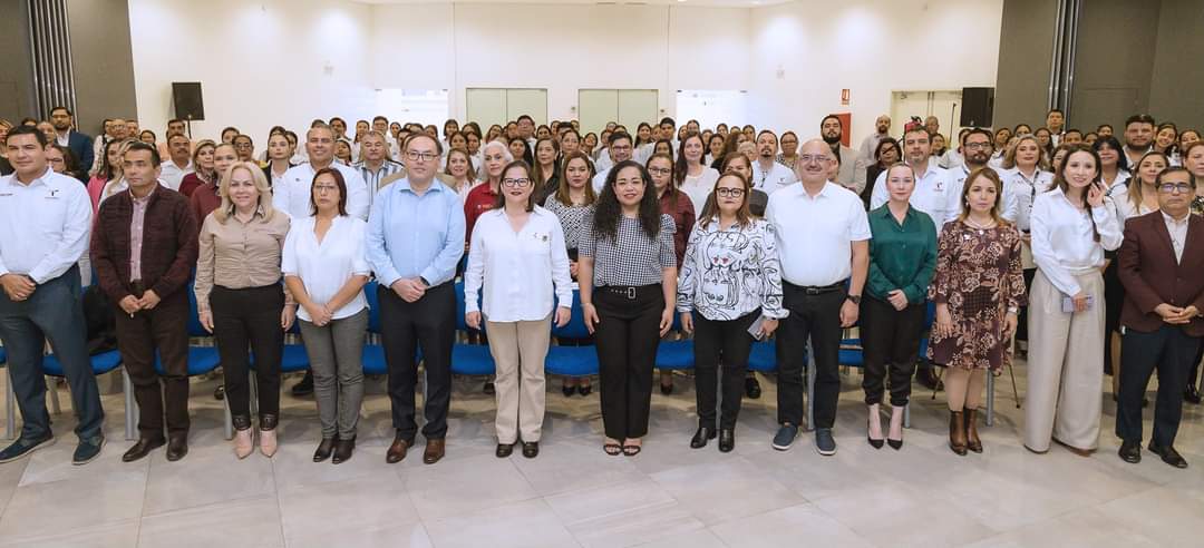 «Firma de Convenio Internacional entre UMCE de Chile y CRETAM: Destacada Presencia de la Secretaria de Educación Estatal»