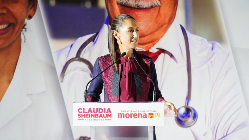Claudia Sheinbaum promete mejorar el sistema de salud basado en el programa de AMLO