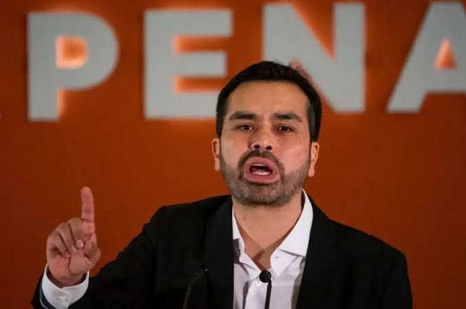 Aspirante a la presidencia por Movimiento Ciudadano, comenzó su campaña de forma virtual