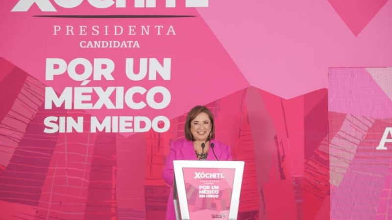 Xóchitl Gálvez propone reforzar las fuerzas policiales municipales, desvinculándose de la estrategia militar de Calderón y de los enfoques conciliatorios de AMLO