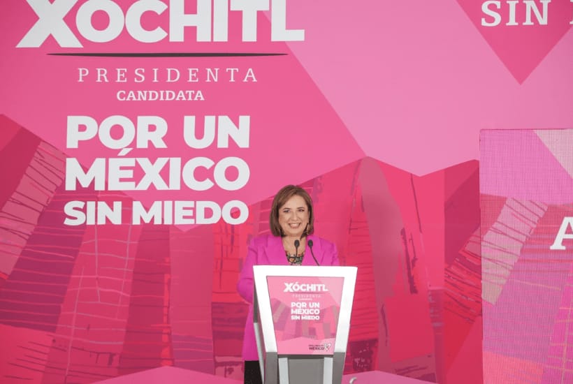 Xóchitl Gálvez propone reforzar las fuerzas policiales municipales, desvinculándose de la estrategia militar de Calderón y de los enfoques conciliatorios de AMLO