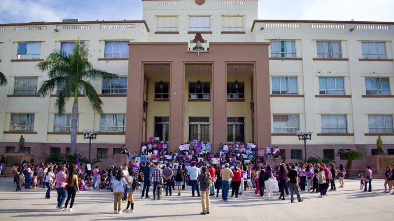 Unidas marcharon feministas en Cd. Victoria se para conmemorar el Día Internacional de la Mujer