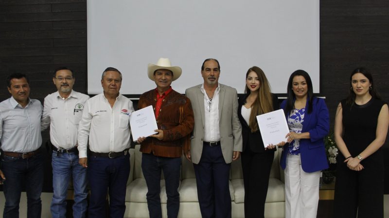 La Candidata del PT, «Cendy Robles ñ» participa en foro empresarial en Matamoros