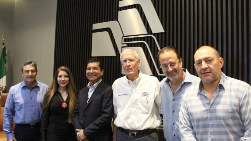 Candidata ciudadana del PT, Cendy Robles, realiza intensa jornada en Nuevo Laredo.