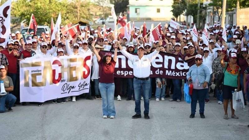 Olga Sosa y Pepe Braña recorre la colonia Azteca de Ciudad Victoria con entusiasmo y pasión por delante