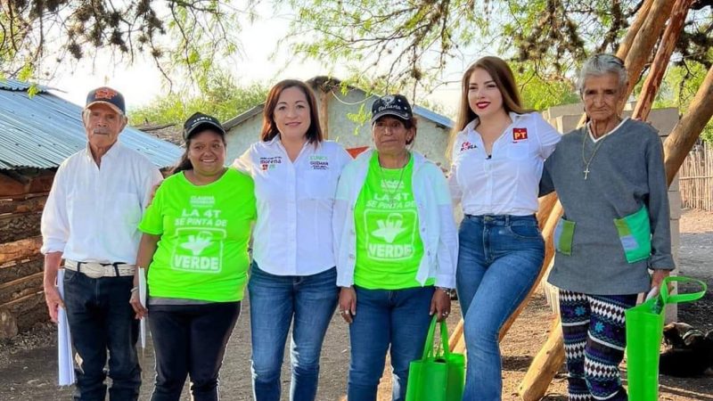 Cendy Robles lleva su mensaje de transformación a Miquihuana