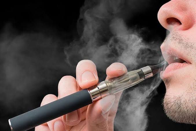 Cigarrillos electrónicos vinculados a mayor riesgo de insuficiencia cardíaca: estudio
