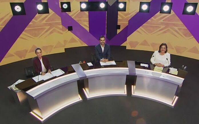 Primer debate presidencial: Candidatos se atacan y acusan de nexos de corrupción