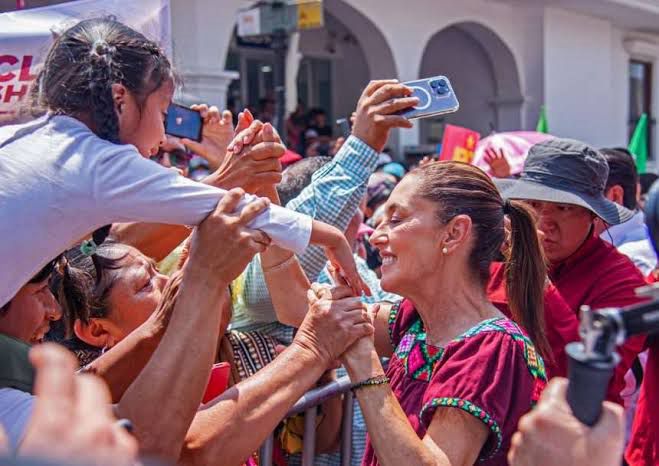 Sheinbaum Propone Emplear a Migrantes para Industrializar la Frontera Sur de México