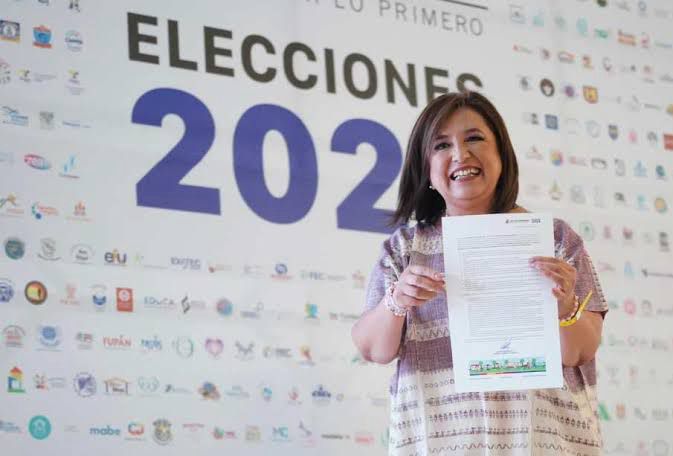 Candidata de la coalición Fuerza y Corazón por México firma el Pacto por la Primera Infancia