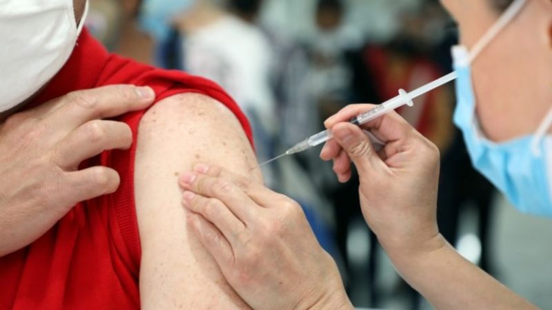OPS llama a intensificar la vacunación contra el sarampión ante riesgo de brotes en América