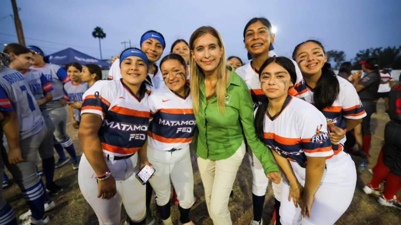 Maki Esther Ortiz Domínguez: “Soy creyente del deporte”; Inaugura Torneo Estatal de Softbol