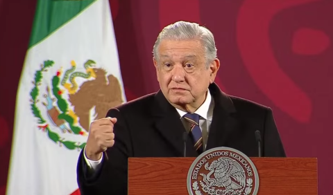 López Obrador: «La Bandera es de todos, hasta de los traidores a la patria»