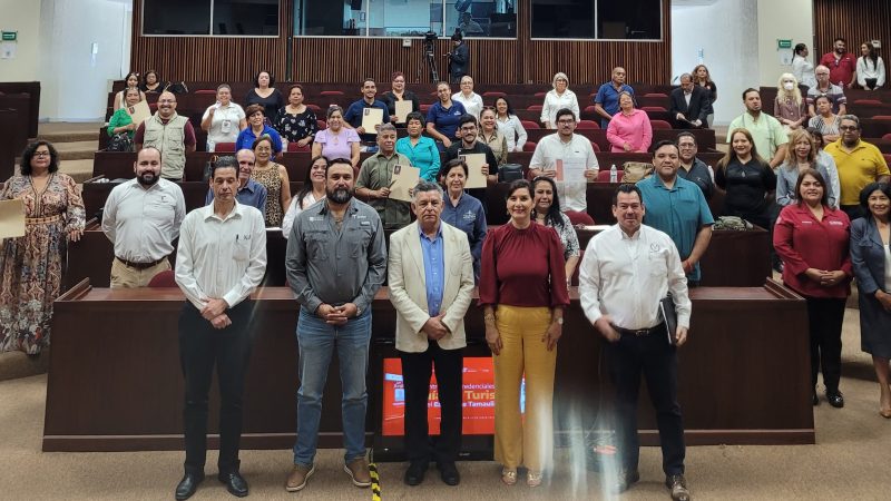 Certifica la UAT capacitación y actualización de guías turísticos