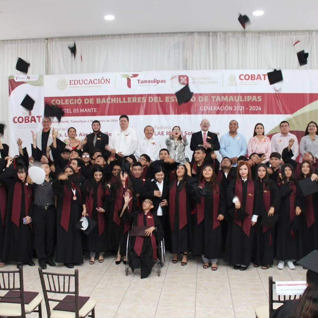 Colegio de Bachilleres de Tamaulipas en El Mante celebra graduación de técnicos especialistas