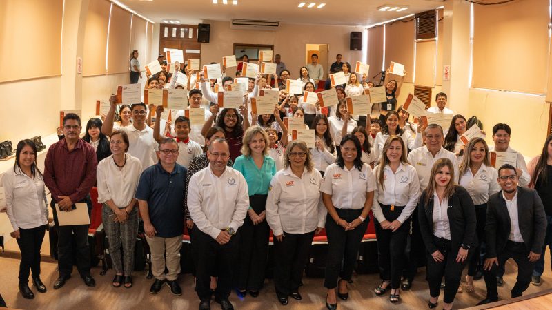 Concluye la UAT con éxito el programa Peraj-Adopta un Amigo