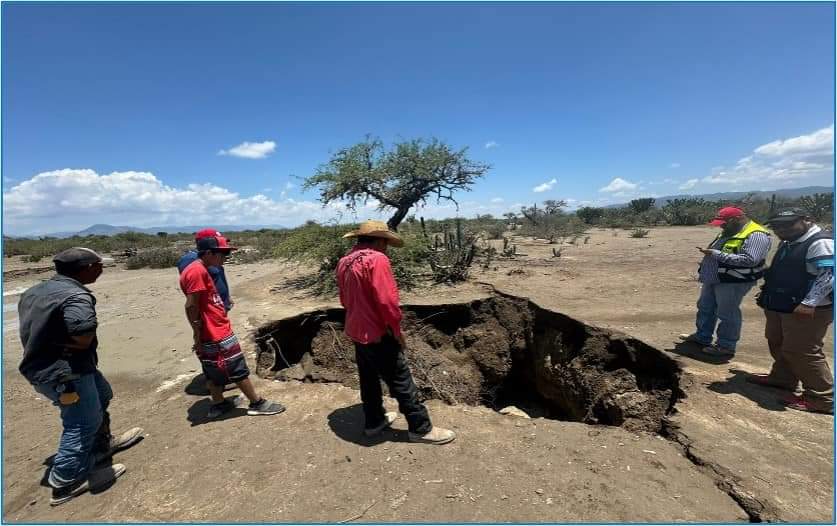 Realizan trabajos para remediar daños por grietas en Tula
