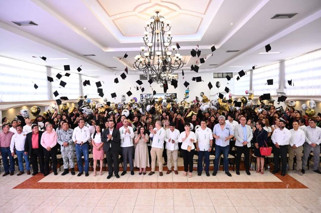 Senadora Electa Olga Sosa Ruíz Celebra Graduación de Nuevos Profesionistas del Conalep en El Mante