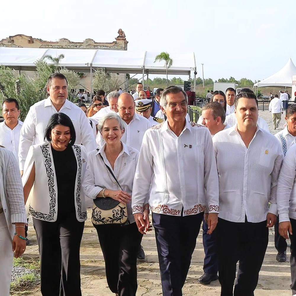 Gobernador Américo Villarreal Rinde Homenaje a Habitantes de Padilla en Ceremonia del Bicentenario