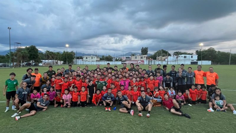 Convive Club Correcaminos con niños futbolistas de Ciudad Victoria