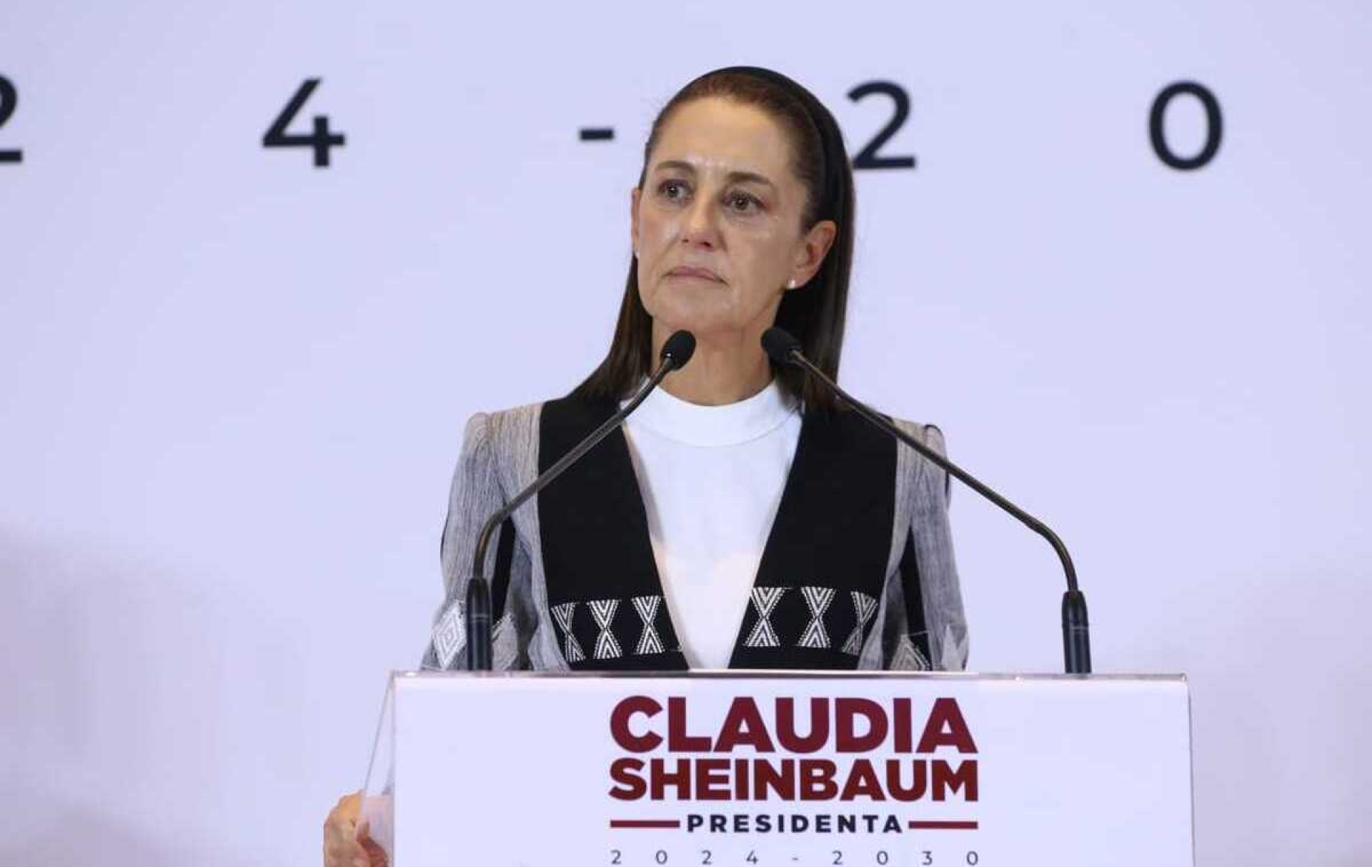 «Claudia Sheinbaum afirma que la economía mexicana está preparada para enfrentar las fluctuaciones del mercado internacional»
