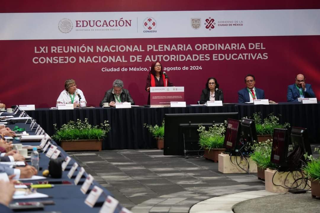 Lucía Aimé Castillo Pastor participa en reunión nacional de Conaedu para planificar el ciclo escolar 2024-2025