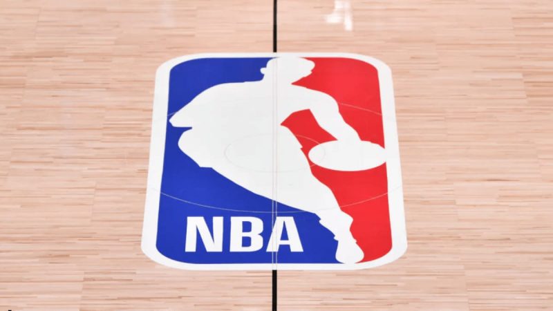 NBA asegura acuerdos de transmisión por 11 años con Disney, NBC y Amazon por $76 mil millones