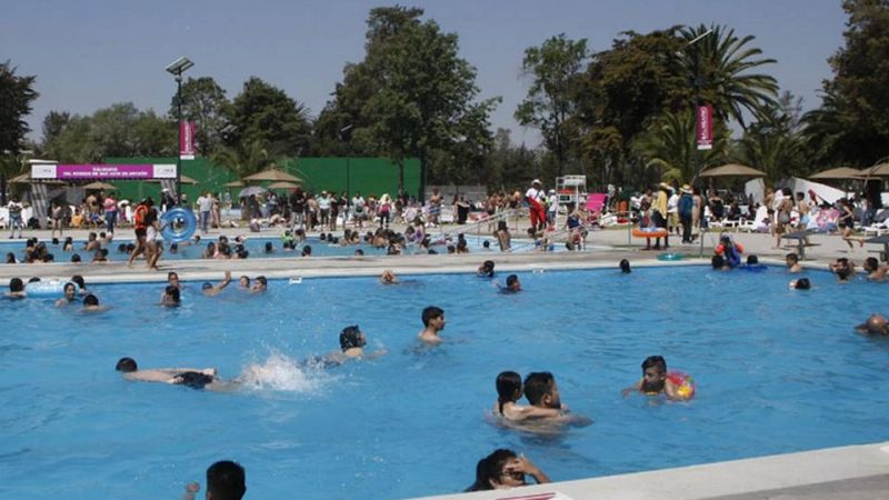 Riesgos de Enfermedades en Albercas: ¿Quiénes Son Más Vulnerables?