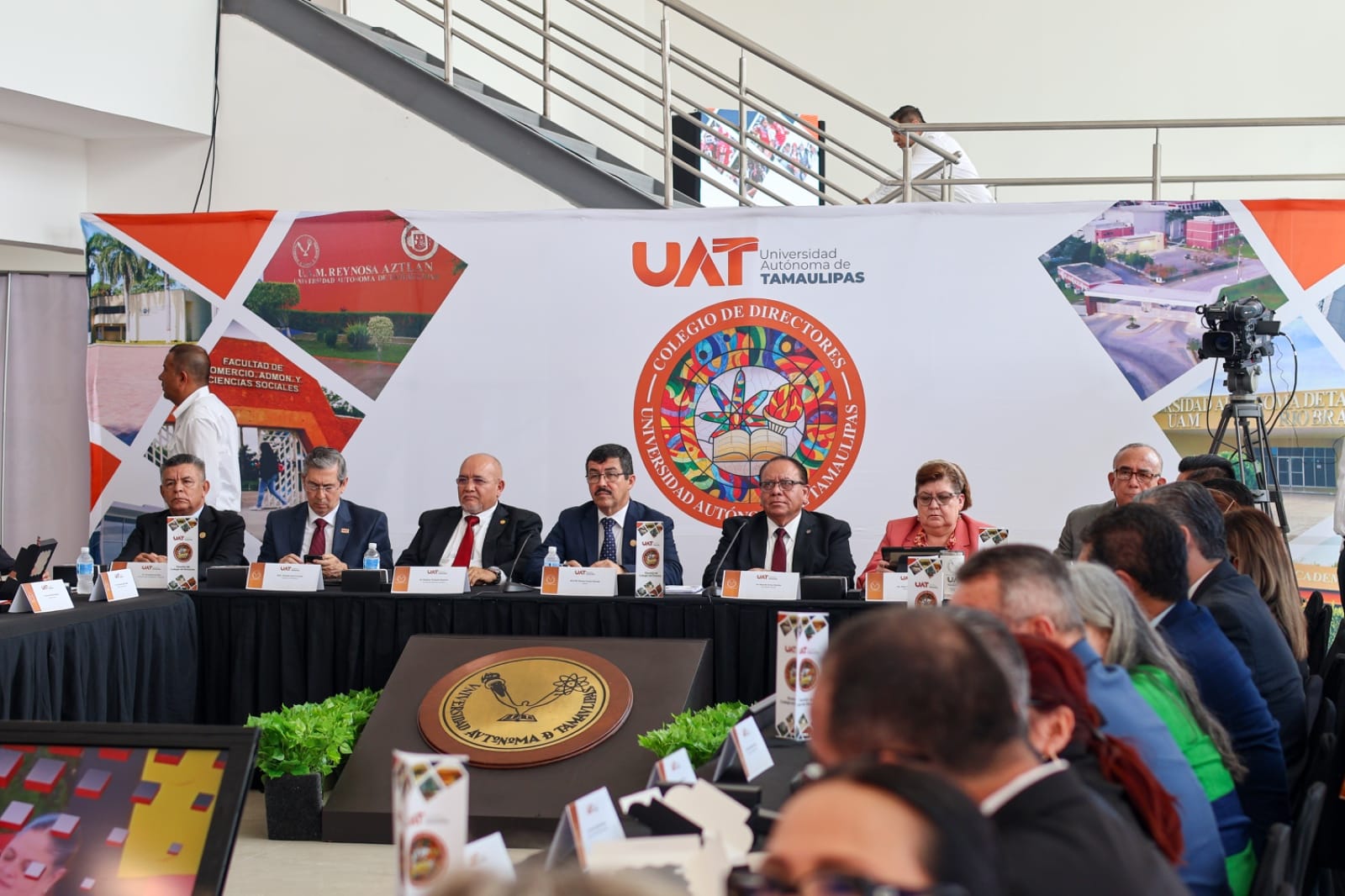 Rector y directores de la UAT evalúan avances y logros académicos