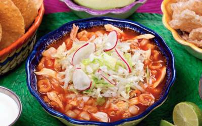 «El Pozole: El Plato Estrella de las Fiestas Patrias»