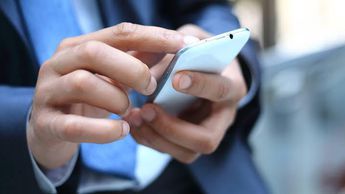 Adicción digital: El IFT revela que un 25% de usuarios descuida sus actividades por estar en línea