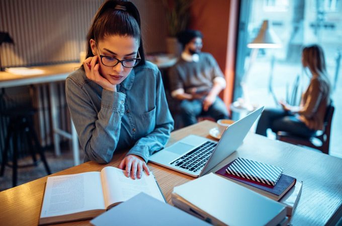 Guía para elegir la maestría ideal: factores clave para tomar una decisión informada
