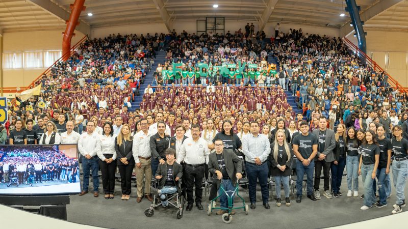 Queremos que nuestros estudiantes sean líderes con un profundo sentido humanista: Dámaso Anaya