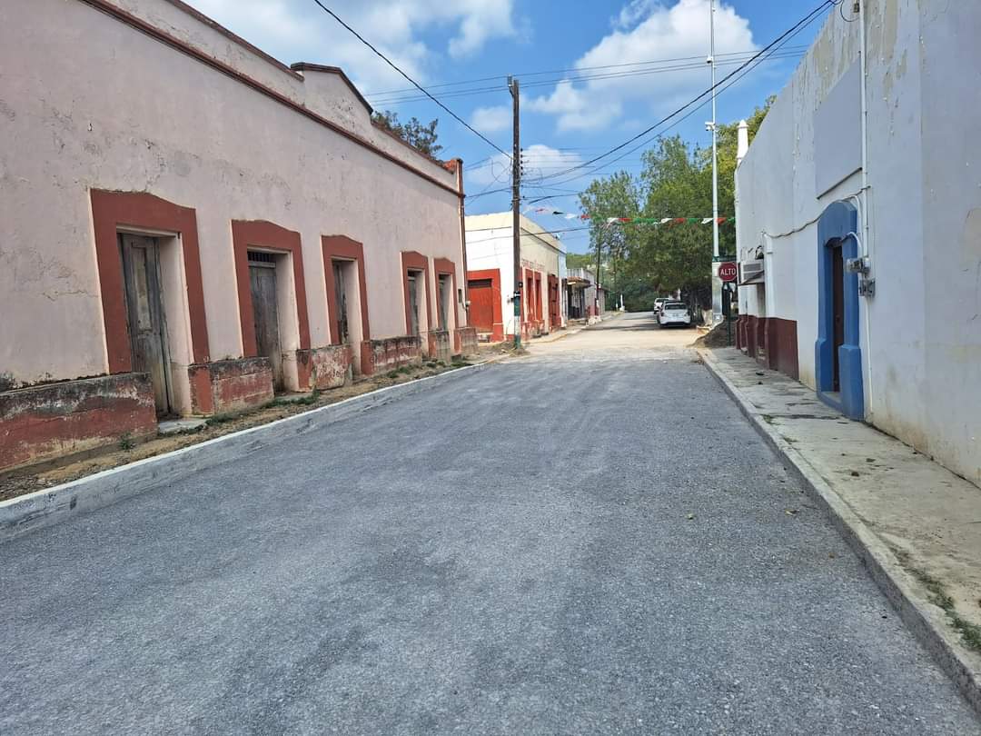 Mejoran Accesos en Villagrán: Pavimentan Camino al Panteón Municipal
