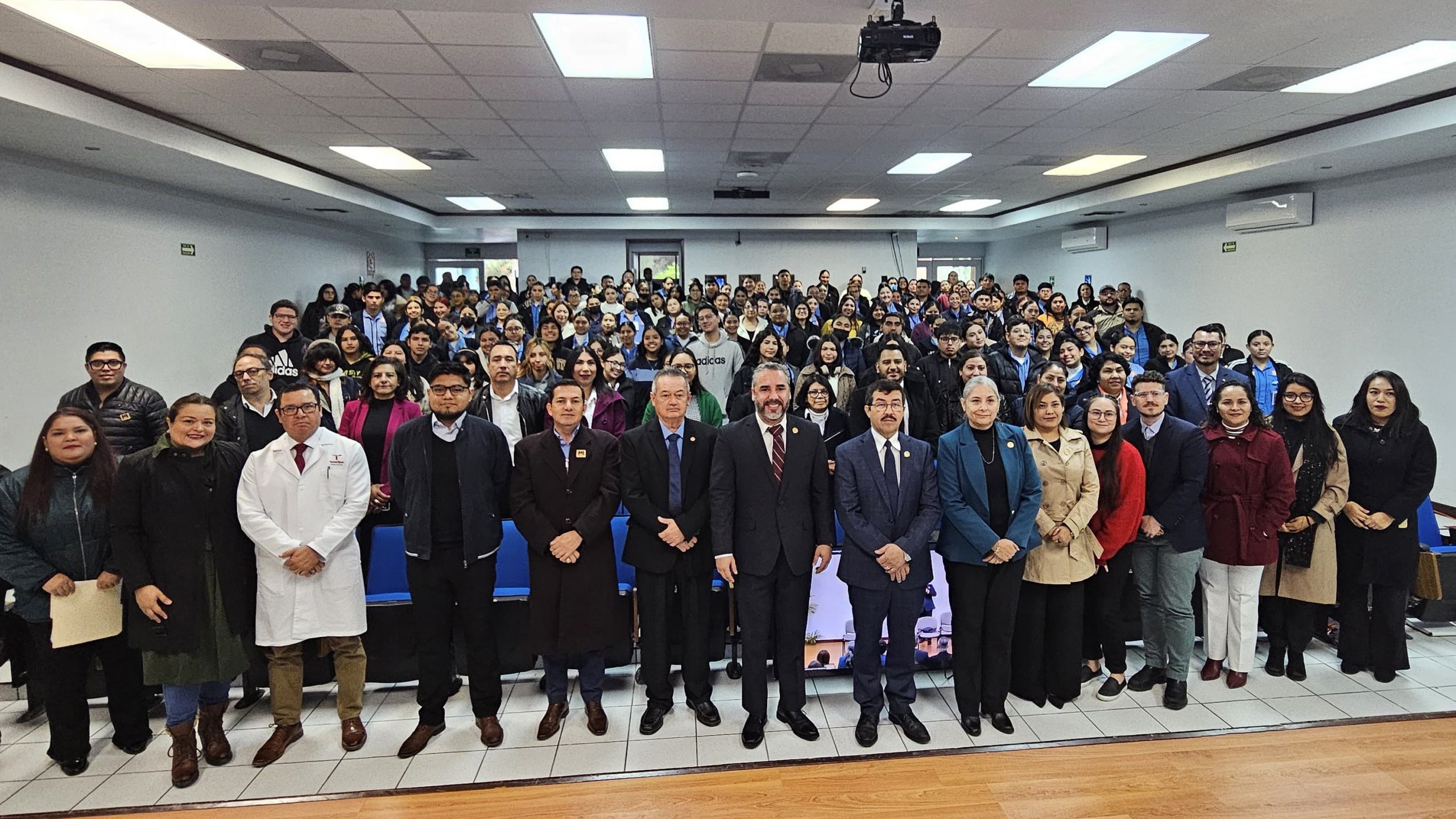 Rector de la UAT inaugura congreso especializado en estudios de frontera