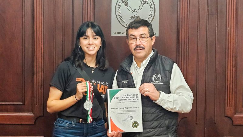 Felicita Dámaso Anaya a exitosa esgrimista de la UAT