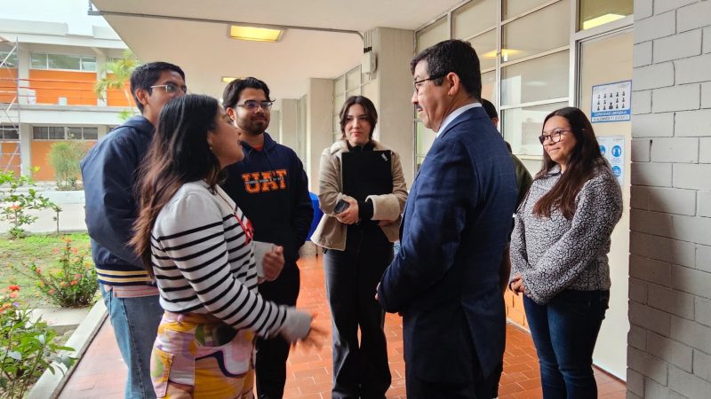 Rector de la UAT sostiene encuentro con estudiantes de la UAM Matamoros