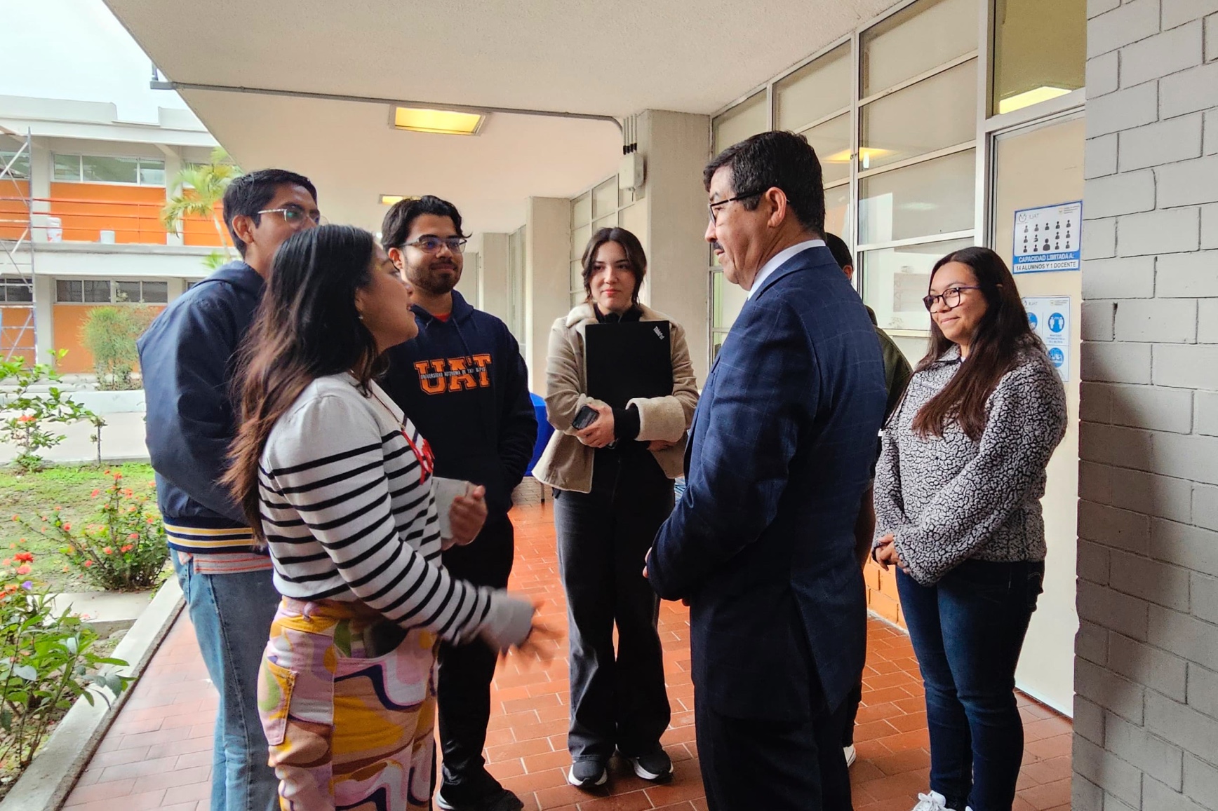 Rector de la UAT sostiene encuentro con estudiantes de la UAM Matamoros