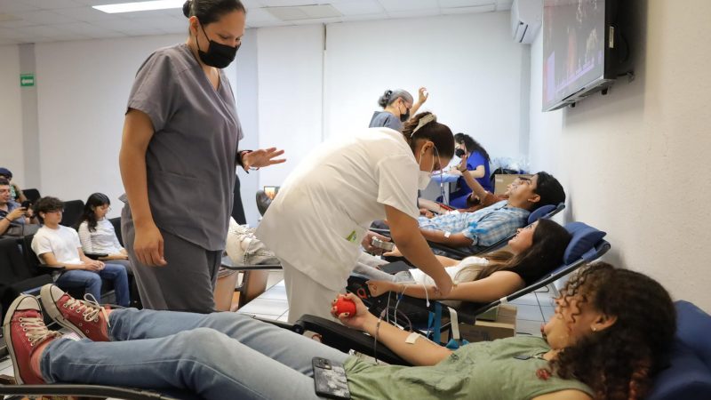 Colabora la UAT en campaña altruista para la donación de sangre