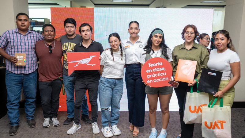 Egresados y estudiantes de la UAT comparten experiencias de la práctica profesional