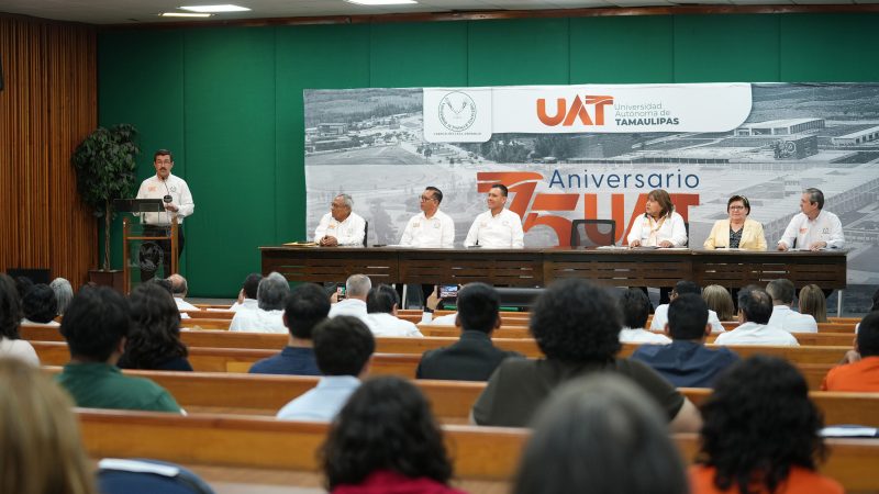 Reconoce la UAT la excelencia académica de hijos de docentes