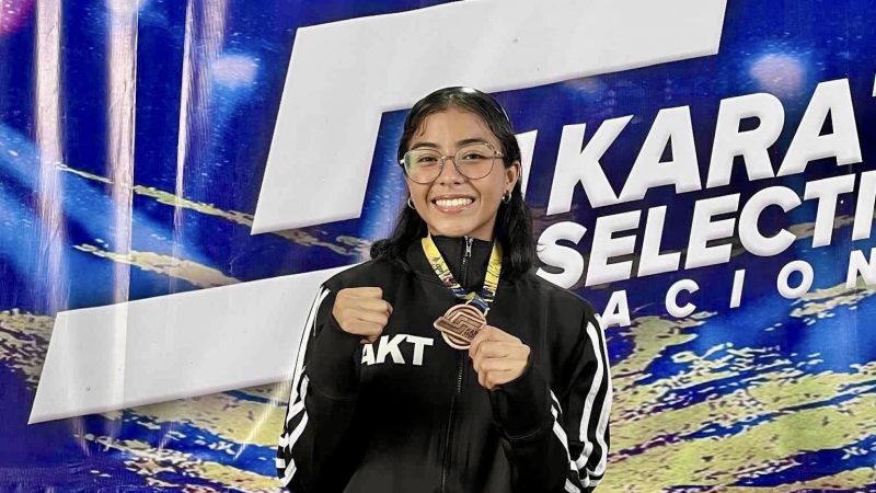 Estudiantes de la UAT destacan en Nacional de Karate