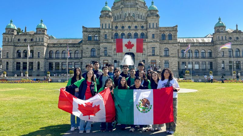 Estudiantes del CeINA UAT viven experiencia cultural en Canadá
