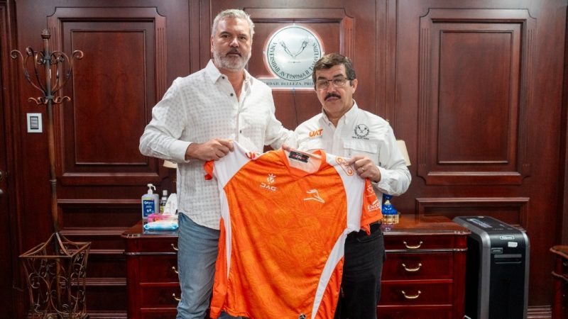 Armando Arce asume presidencia del Club Correcaminos
