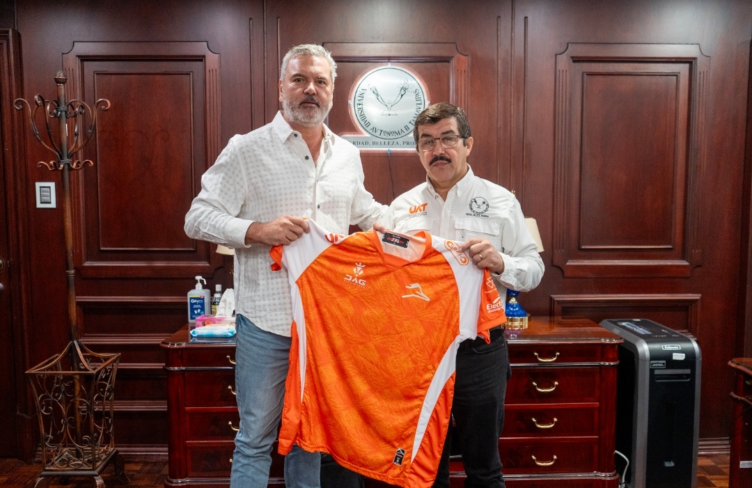 Armando Arce asume presidencia del Club Correcaminos