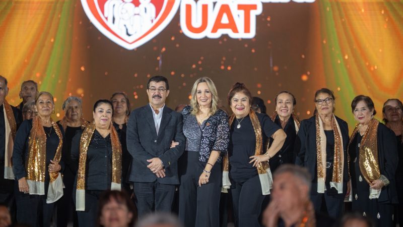 Celebran Gala de Navidad Familia UAT 2025