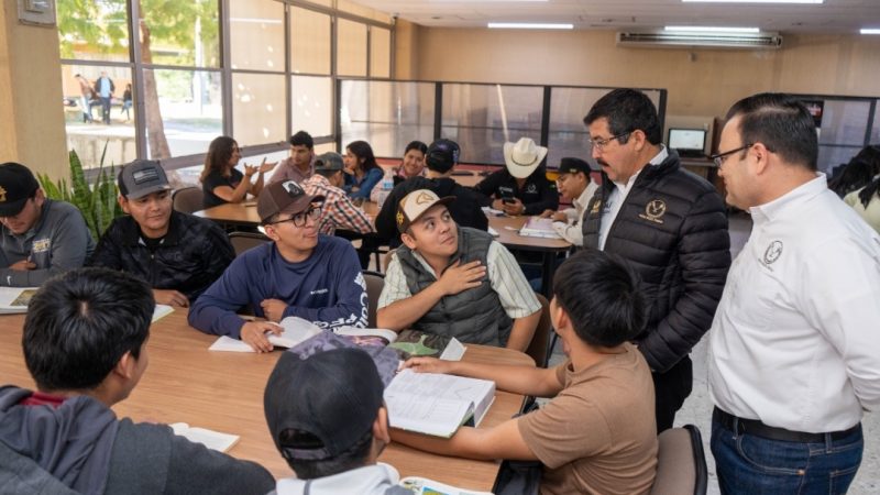 Impulsa rector lazos con la comunidad de la FIC-UAT